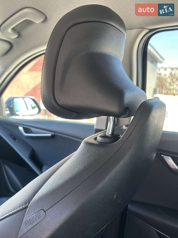 Позашляховик / Кросовер Kia Niro 2023 в Харкові