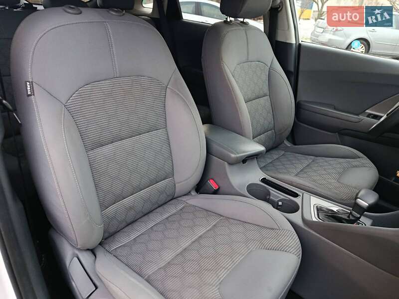 Позашляховик / Кросовер Kia Niro 2018 в Києві