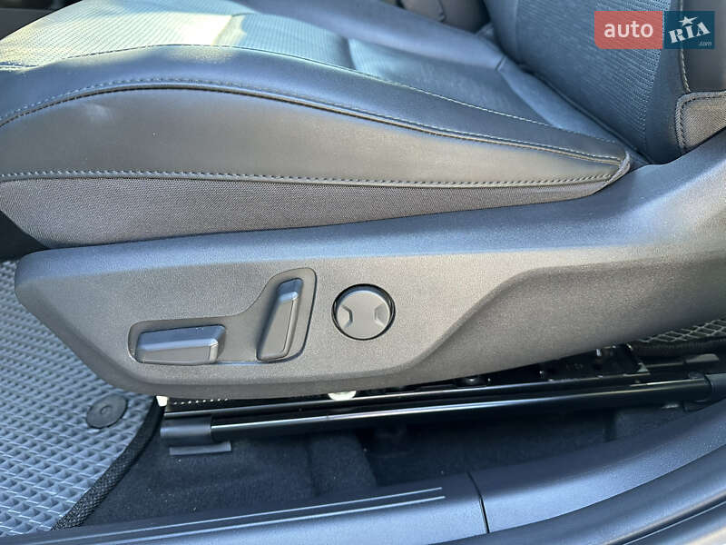 Внедорожник / Кроссовер Kia Niro 2023 в Киеве