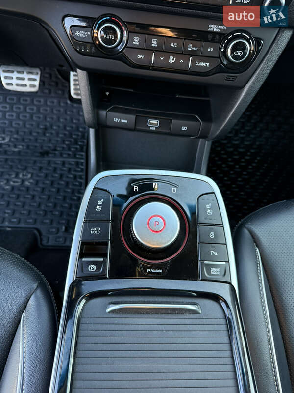 Внедорожник / Кроссовер Kia Niro 2020 в Львове