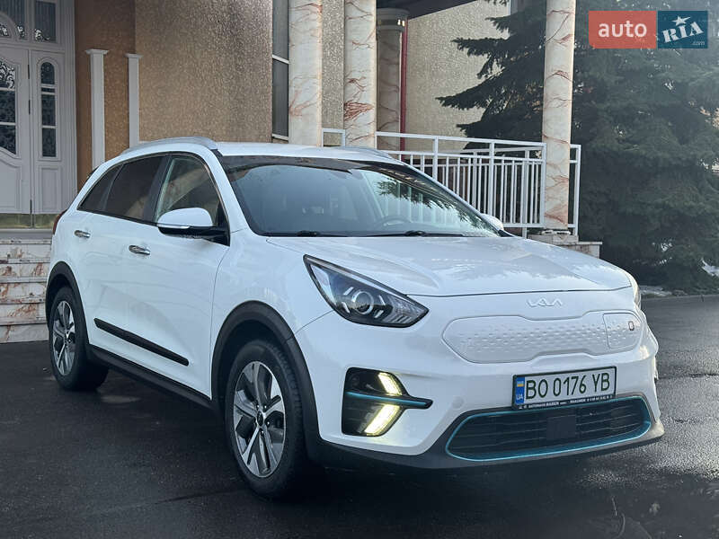 Позашляховик / Кросовер Kia Niro 2021 в Тернополі