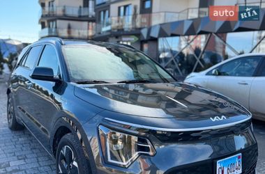 Позашляховик / Кросовер Kia Niro 2023 в Тернополі