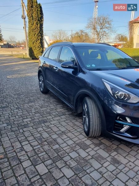 Внедорожник / Кроссовер Kia Niro 2020 в Снятине