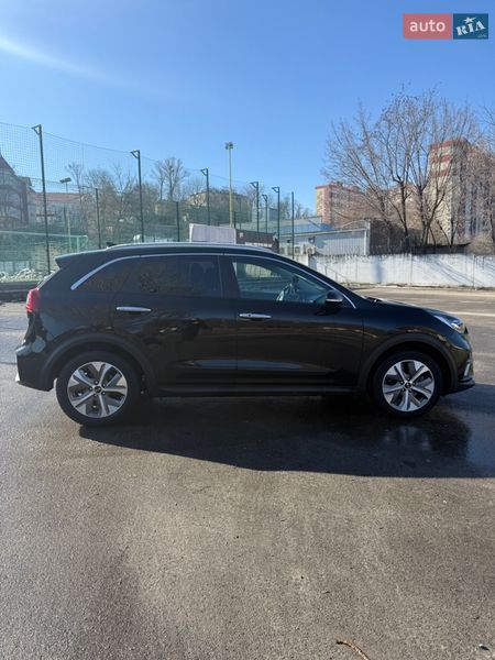 Внедорожник / Кроссовер Kia Niro 2019 в Киеве