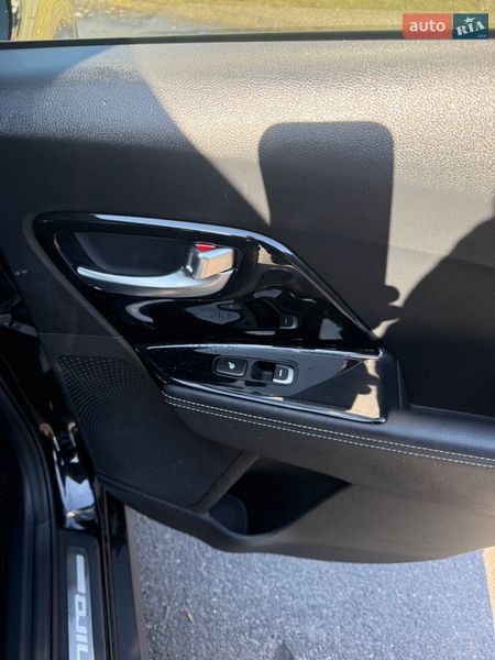 Внедорожник / Кроссовер Kia Niro 2019 в Киеве