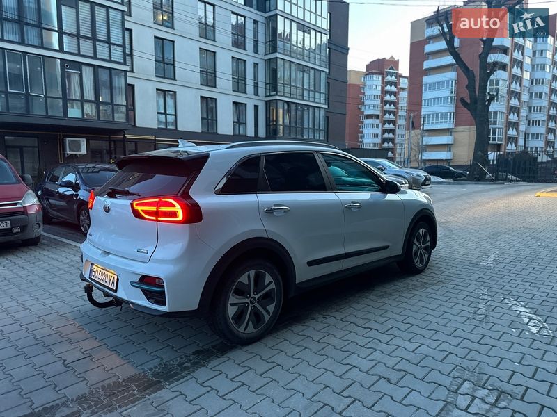 Внедорожник / Кроссовер Kia Niro 2021 в Тернополе