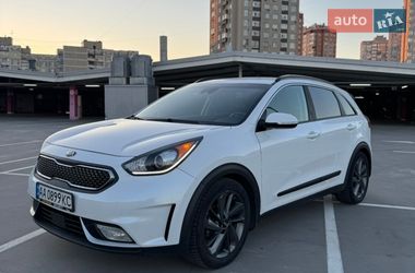 Позашляховик / Кросовер Kia Niro 2017 в Києві