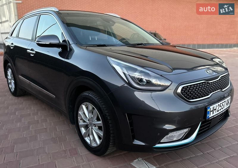 Внедорожник / Кроссовер Kia Niro 2017 в Одессе