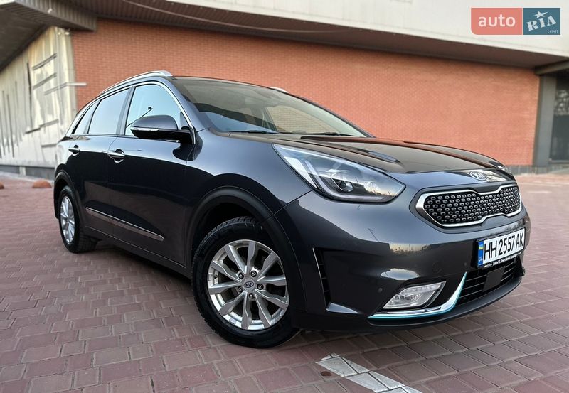 Внедорожник / Кроссовер Kia Niro 2017 в Одессе