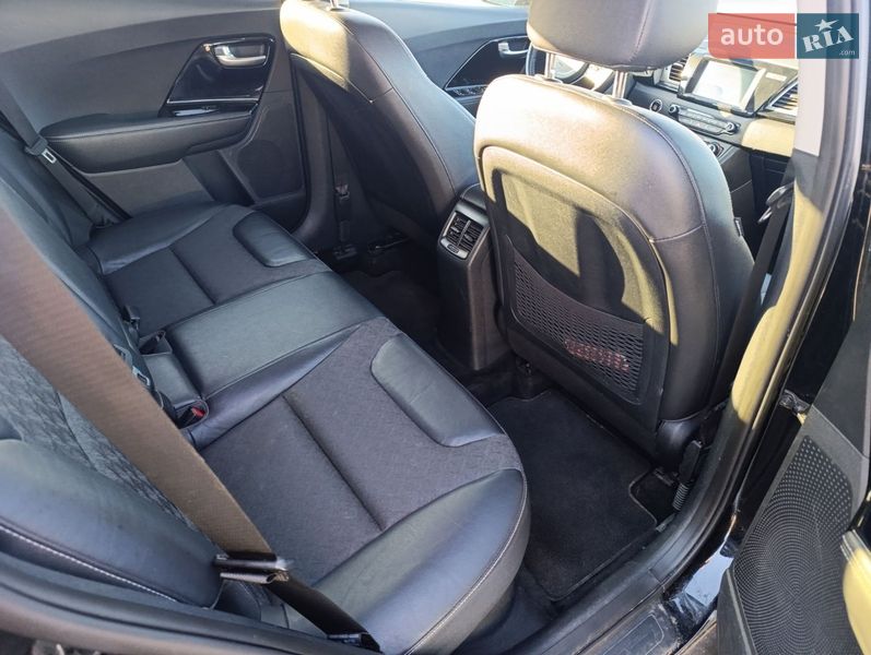 Внедорожник / Кроссовер Kia Niro 2018 в Киеве