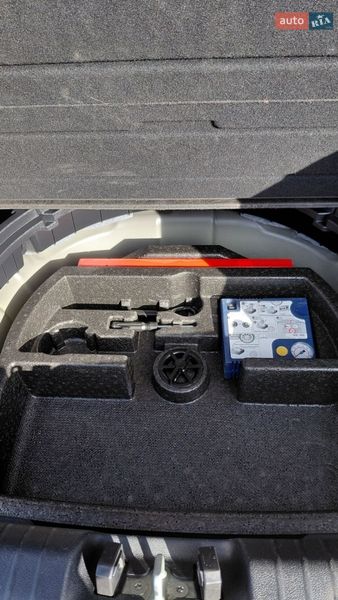 Внедорожник / Кроссовер Kia Niro 2020 в Днепре