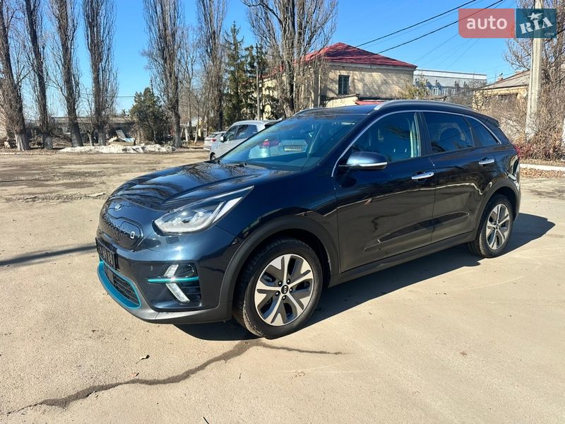 Внедорожник / Кроссовер Kia Niro 2020 в Киеве