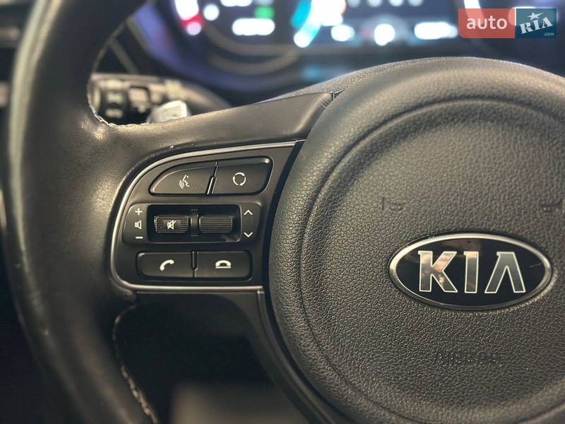 Позашляховик / Кросовер Kia Niro 2020 в Львові