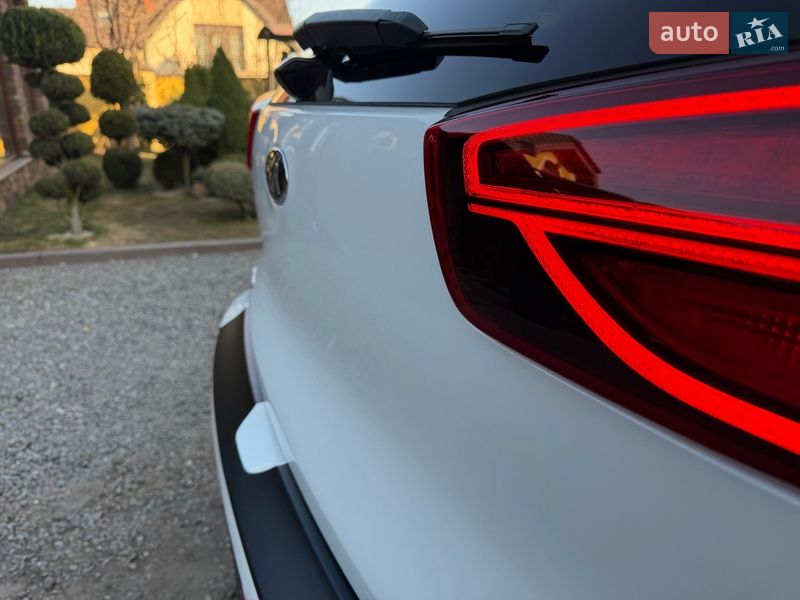 Внедорожник / Кроссовер Kia Niro 2021 в Львове