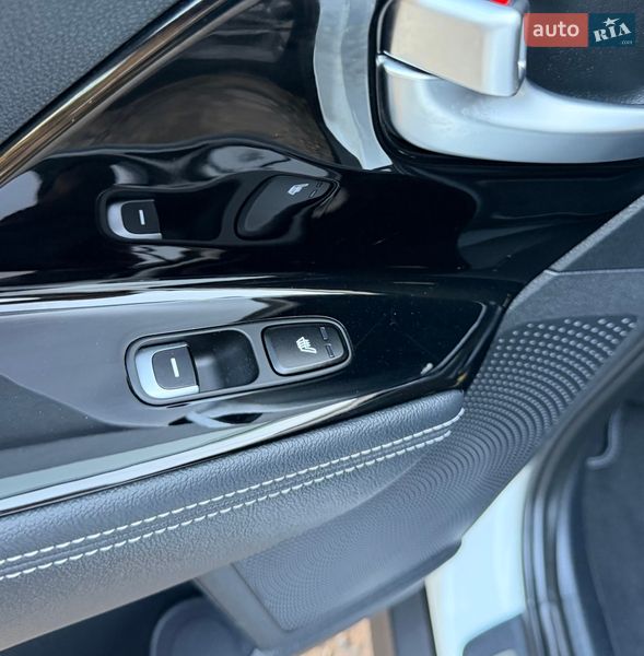 Внедорожник / Кроссовер Kia Niro 2021 в Львове