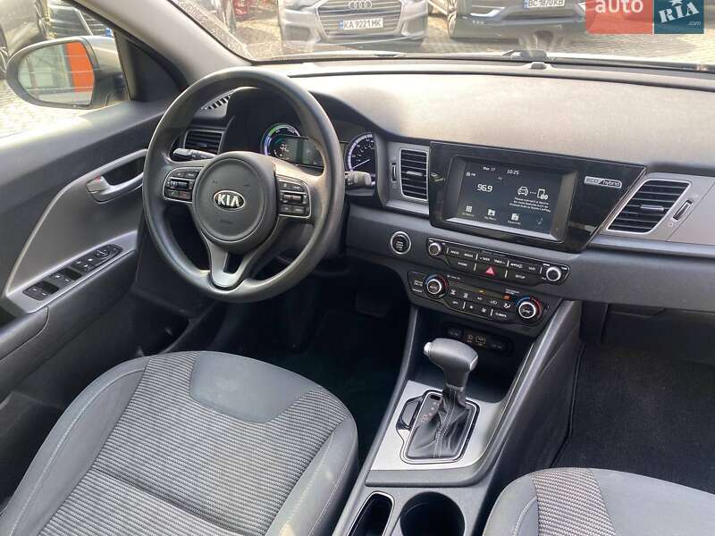 Внедорожник / Кроссовер Kia Niro 2018 в Львове