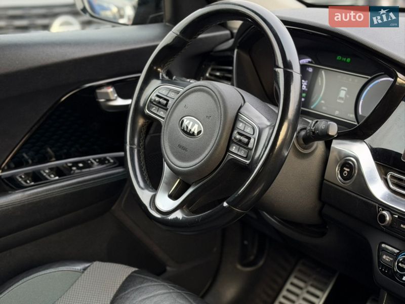 Внедорожник / Кроссовер Kia Niro 2020 в Ивано-Франковске