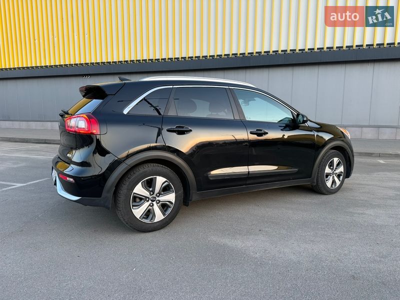 Внедорожник / Кроссовер Kia Niro 2018 в Киеве