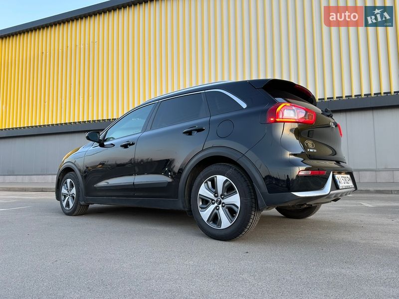 Внедорожник / Кроссовер Kia Niro 2018 в Киеве
