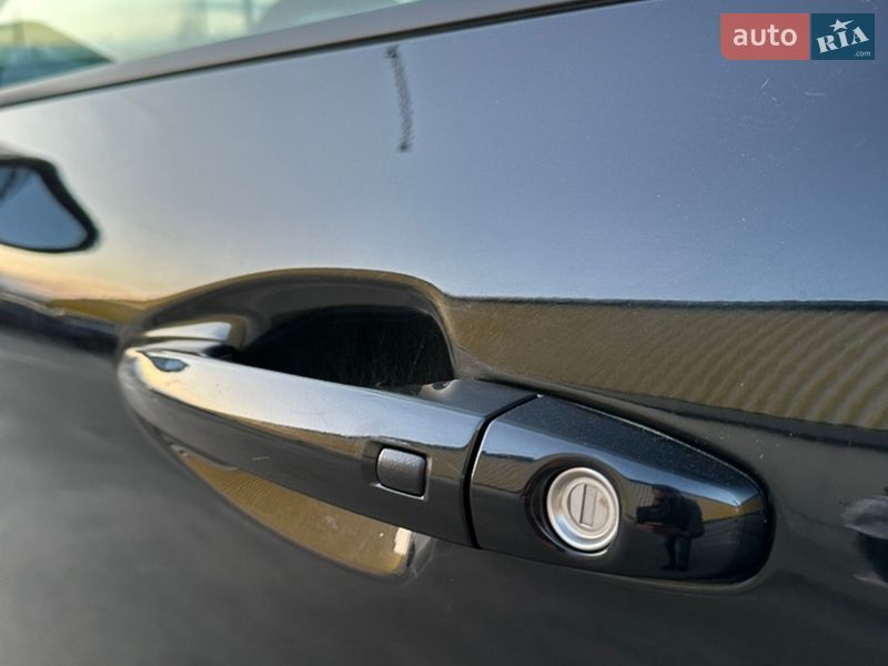 Внедорожник / Кроссовер Kia Niro 2018 в Киеве