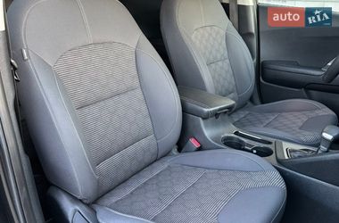 Внедорожник / Кроссовер Kia Niro 2018 в Киеве