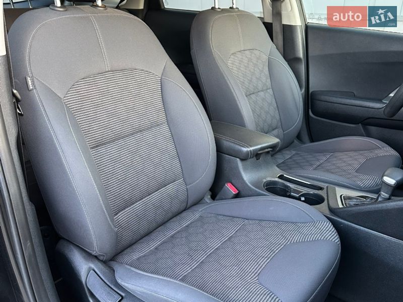 Внедорожник / Кроссовер Kia Niro 2018 в Киеве