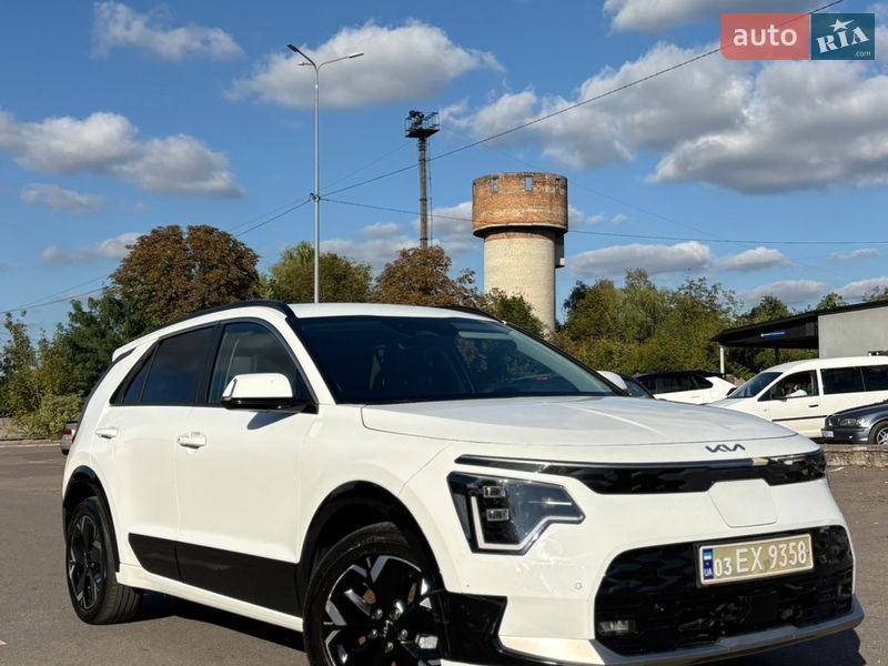 Внедорожник / Кроссовер Kia Niro 2023 в Ровно фото Внедорожник / Кроссовер Kia Niro 2023 в Ровно