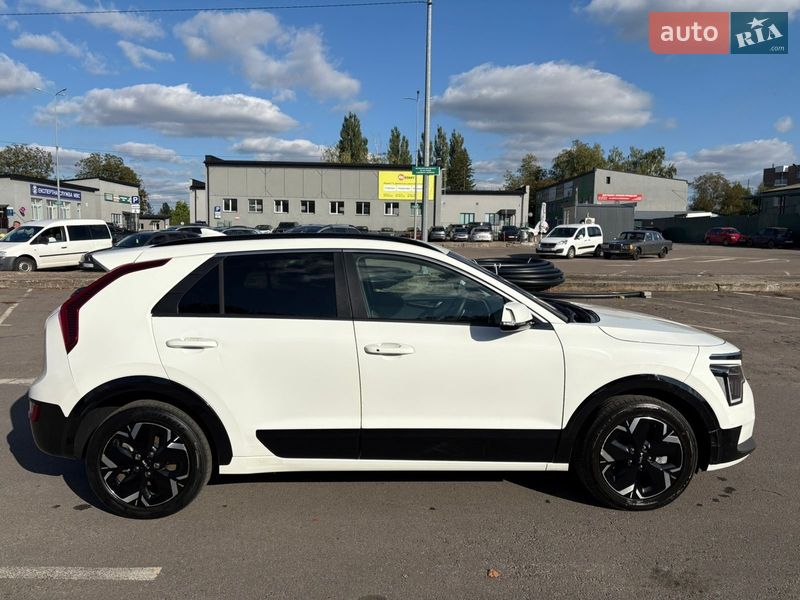Внедорожник / Кроссовер Kia Niro 2023 в Ровно фото 4 Внедорожник / Кроссовер Kia Niro 2023 в Ровно