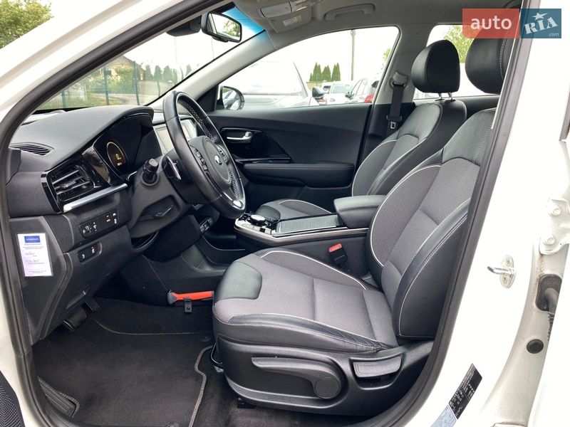 Внедорожник / Кроссовер Kia Niro 2020 в Львове