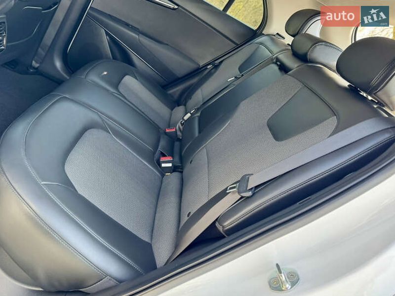 Внедорожник / Кроссовер Kia Niro 2022 в Львове