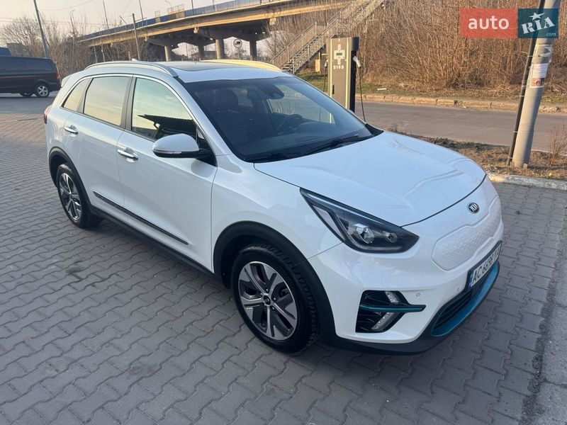Внедорожник / Кроссовер Kia Niro 2020 в Луцке