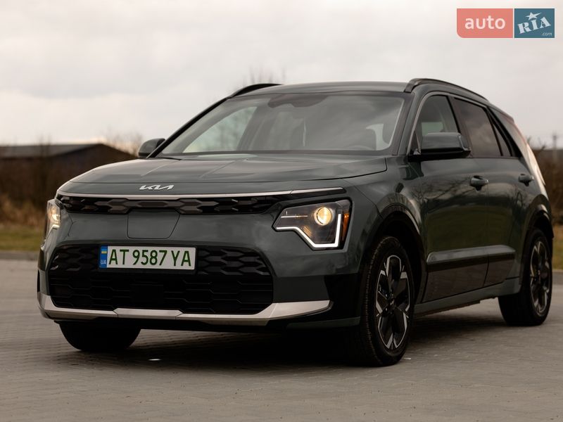 Внедорожник / Кроссовер Kia Niro 2023 в Ивано-Франковске