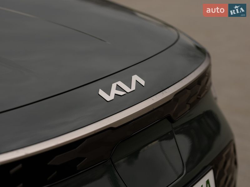 Внедорожник / Кроссовер Kia Niro 2023 в Ивано-Франковске