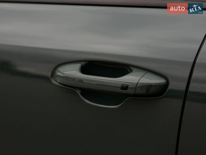 Внедорожник / Кроссовер Kia Niro 2023 в Ивано-Франковске