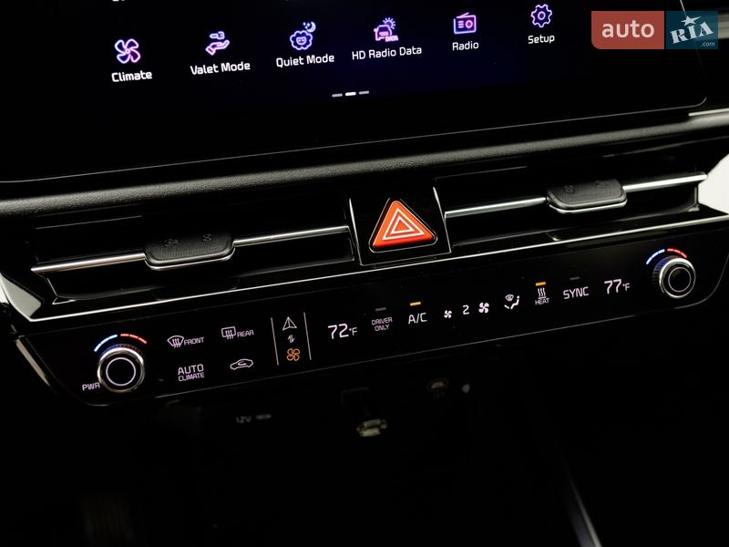 Внедорожник / Кроссовер Kia Niro 2023 в Ивано-Франковске