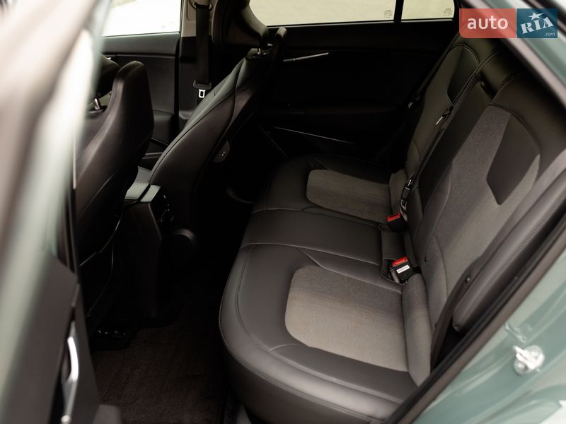 Внедорожник / Кроссовер Kia Niro 2023 в Ивано-Франковске