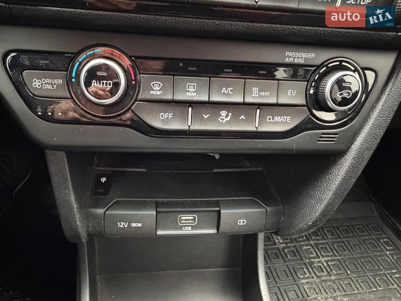 Внедорожник / Кроссовер Kia Niro 2020 в Тернополе