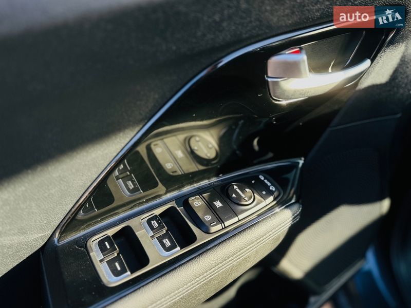 Внедорожник / Кроссовер Kia Niro 2021 в Полтаве