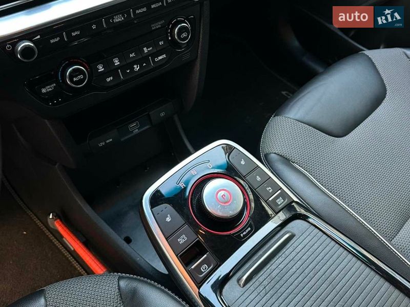 Позашляховик / Кросовер Kia Niro 2021 в Івано-Франківську