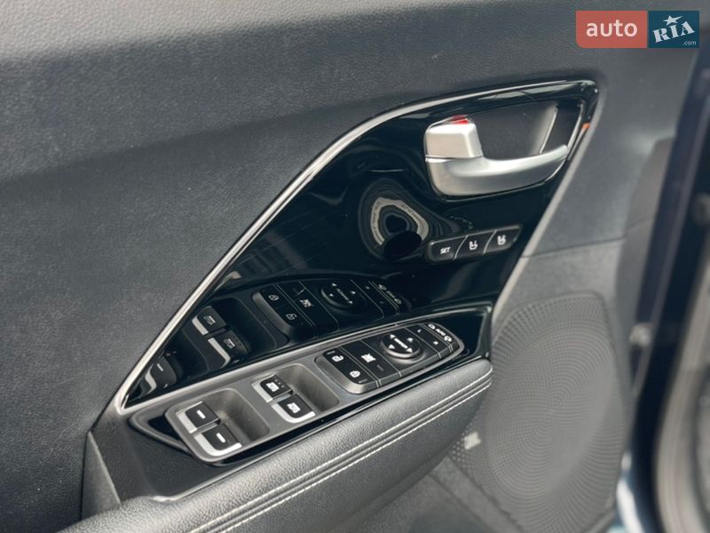 Внедорожник / Кроссовер Kia Niro 2020 в Стрые