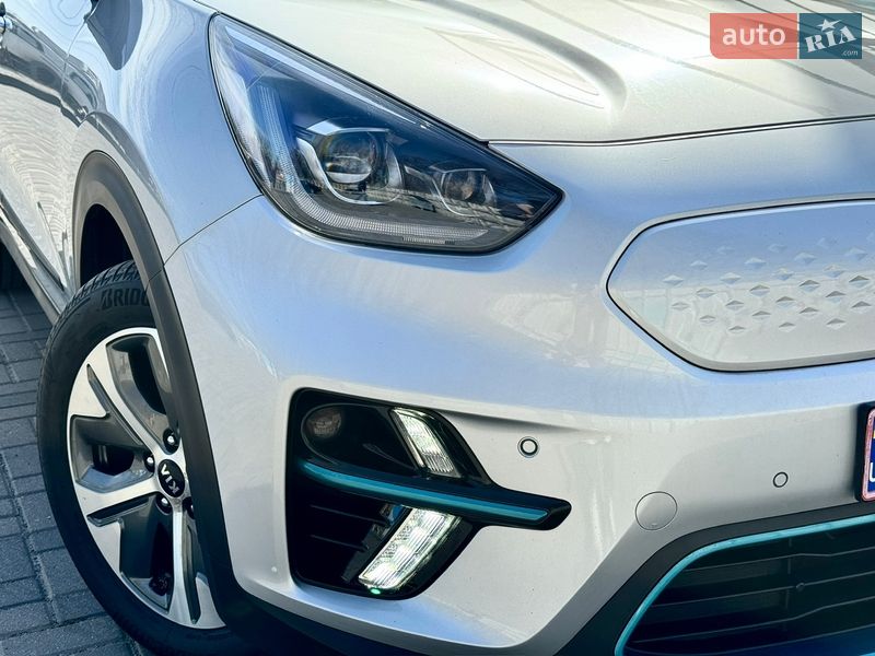 Внедорожник / Кроссовер Kia Niro 2018 в Днепре фото 17 Внедорожник / Кроссовер Kia Niro 2018 в Днепре