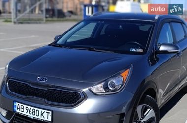 Позашляховик / Кросовер Kia Niro 2017 в Вінниці