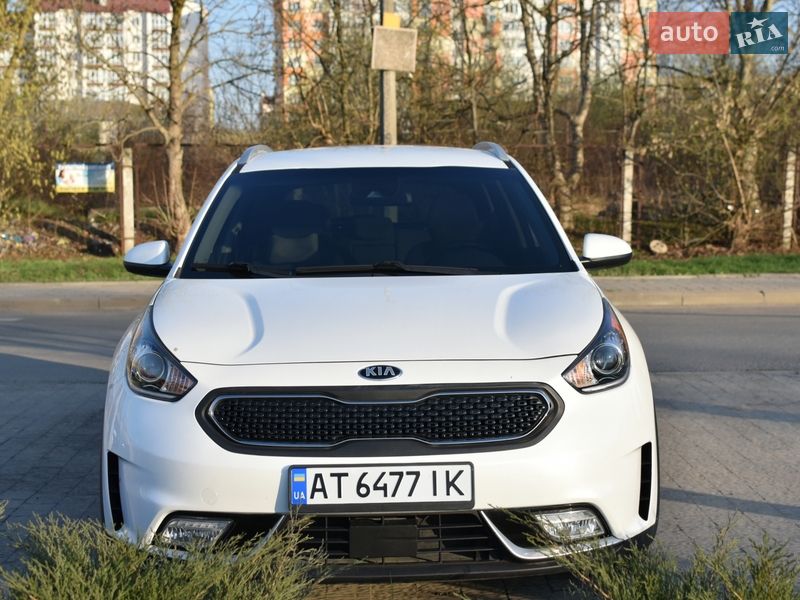 Внедорожник / Кроссовер Kia Niro 2018 в Ивано-Франковске
