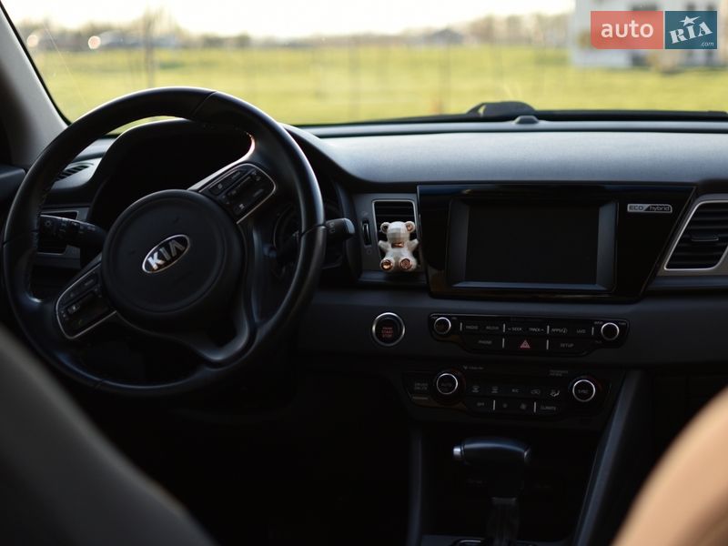 Внедорожник / Кроссовер Kia Niro 2018 в Ивано-Франковске