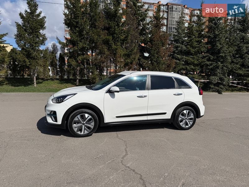Внедорожник / Кроссовер Kia Niro 2021 в Тернополе фото 5 Внедорожник / Кроссовер Kia Niro 2021 в Тернополе