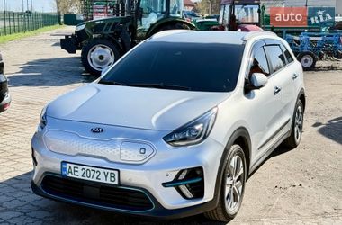 Позашляховик / Кросовер Kia Niro 2018 в Дніпрі