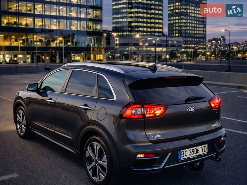 Внедорожник / Кроссовер Kia Niro 2020 в Дрогобыче