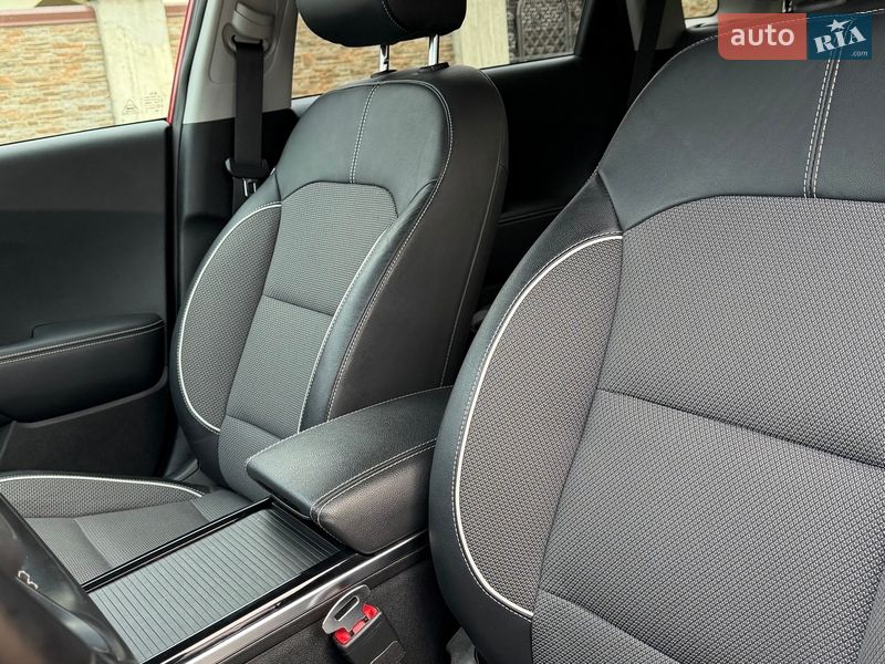 Внедорожник / Кроссовер Kia Niro 2020 в Львове фото 68 Внедорожник / Кроссовер Kia Niro 2020 в Львове