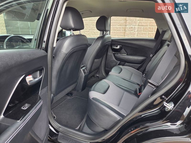 Позашляховик / Кросовер Kia Niro 2020 в Дубні