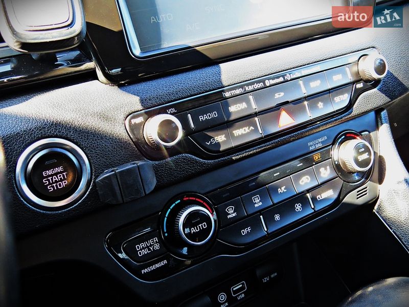 Внедорожник / Кроссовер Kia Niro 2019 в Черкассах фото 14 Внедорожник / Кроссовер Kia Niro 2019 в Черкассах